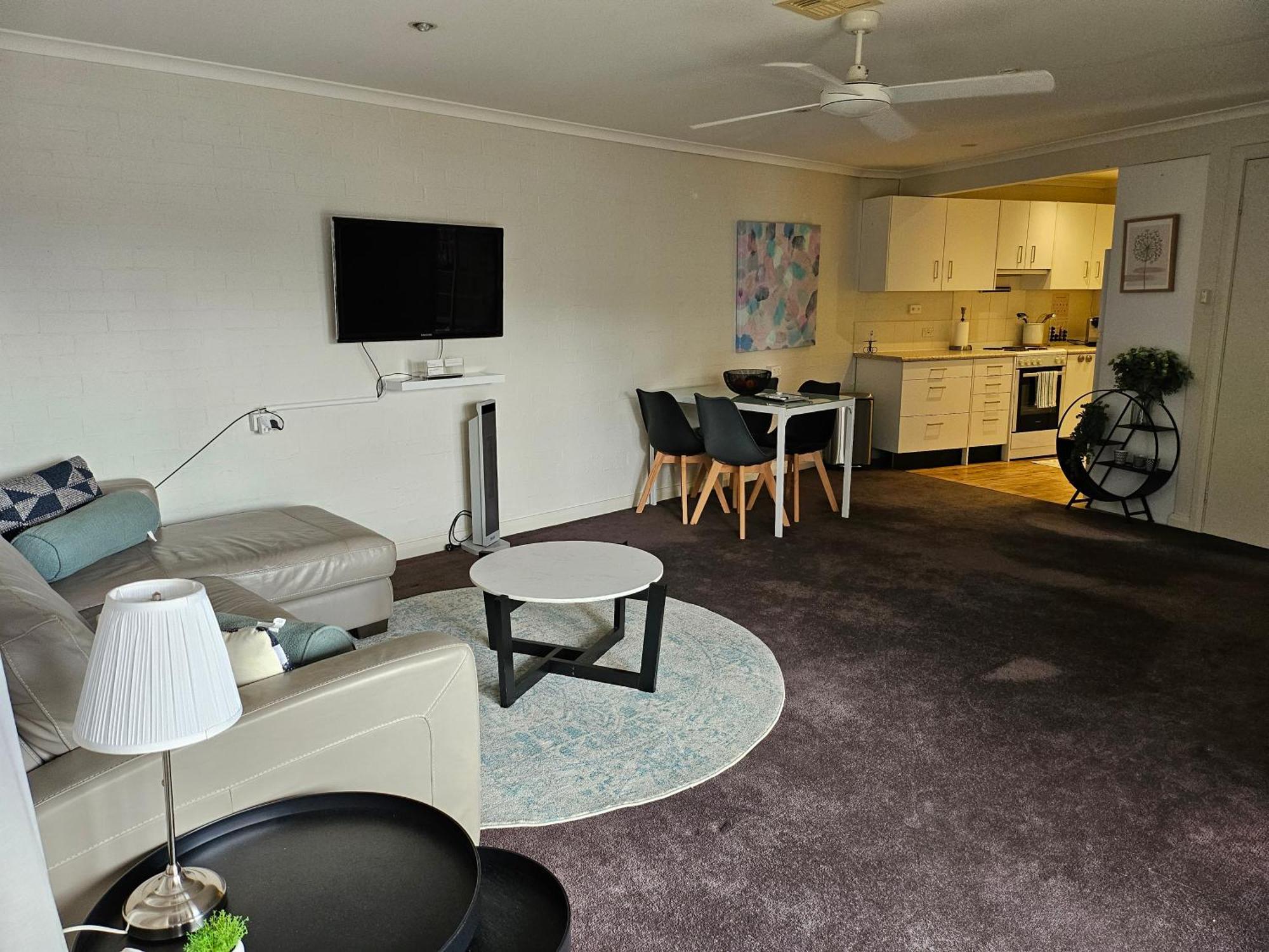 Guest Suite In Duffy Weston Creek Exterior foto